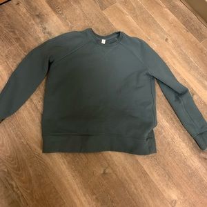 Lululemon green crew neck sweatshirt size 4